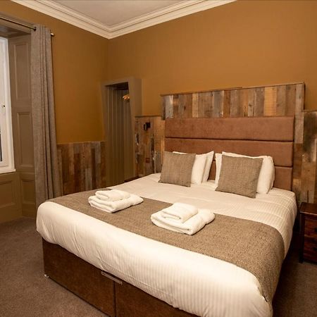 The Whisky Vaults Hotel Oban Bagian luar foto