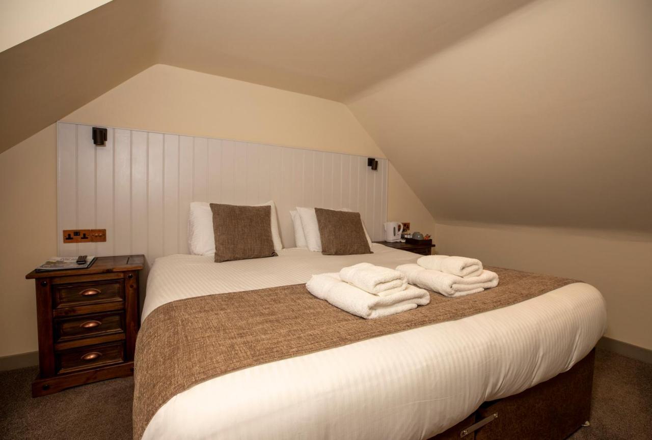 The Whisky Vaults Hotel Oban Bagian luar foto