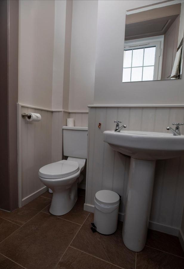 The Whisky Vaults Hotel Oban Bagian luar foto