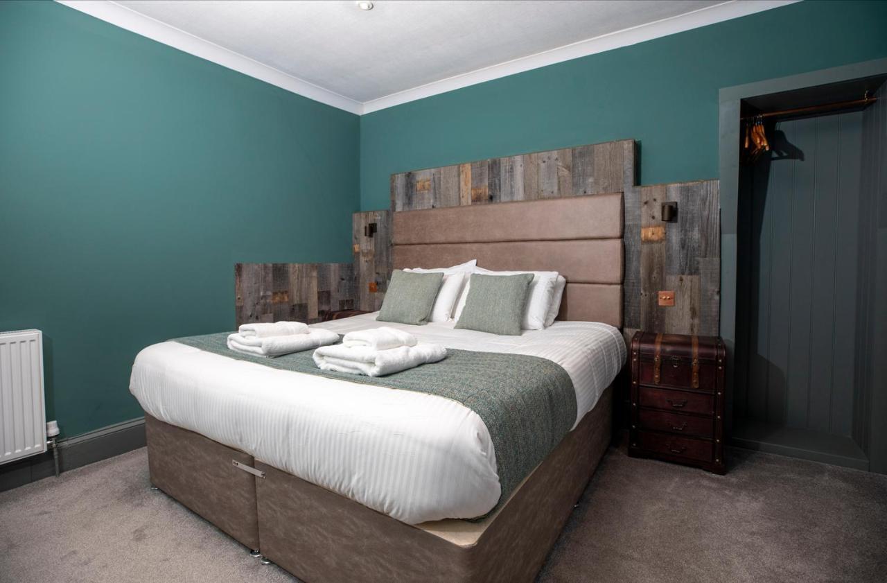 The Whisky Vaults Hotel Oban Bagian luar foto